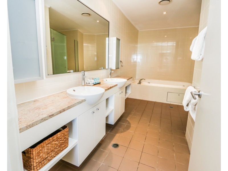 124/2 Beaches Village Circuit, Agnes Water QLD 4677