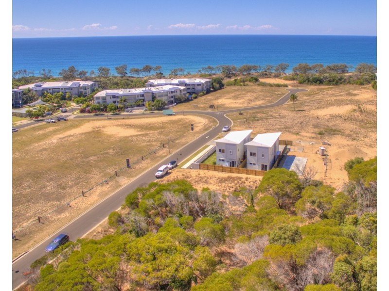 4/21 Beaches Village Crct, Agnes Water QLD 4677