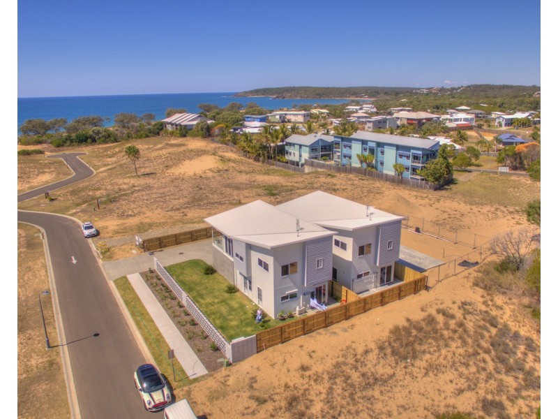 4/21 Beaches Village Crct, Agnes Water QLD 4677
