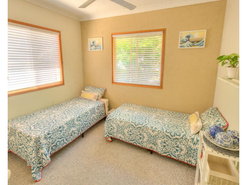 5 Webster Court, Agnes Water QLD 4677