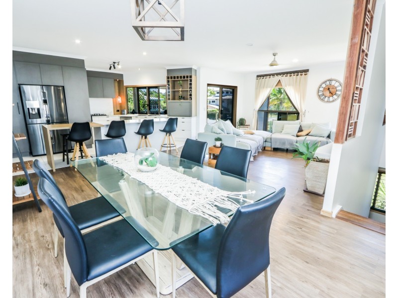21 Beach Houses Rd, Agnes Water QLD 4677