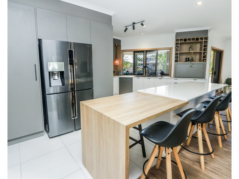 21 Beach Houses Rd, Agnes Water QLD 4677