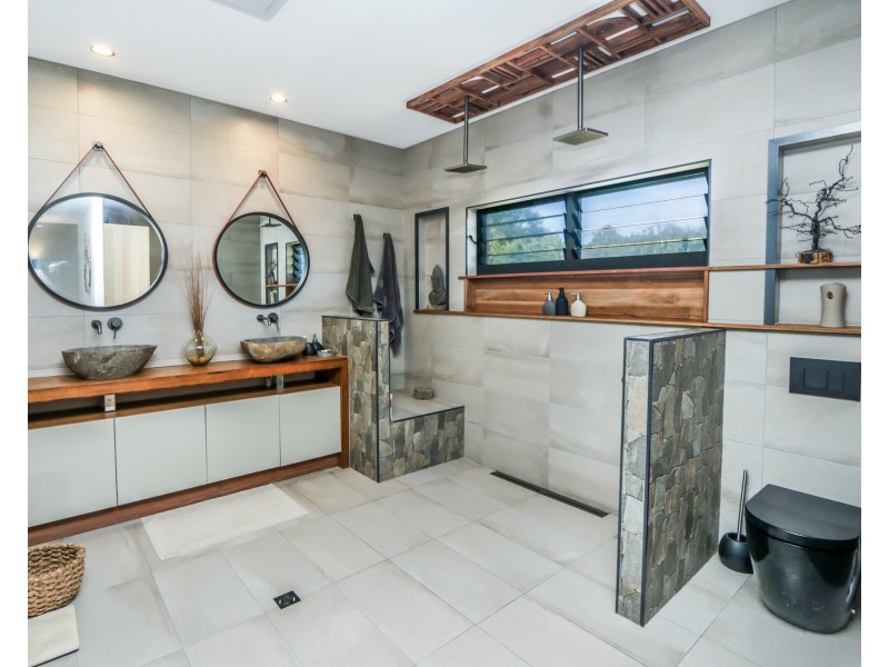 21 Beach Houses Rd, Agnes Water QLD 4677