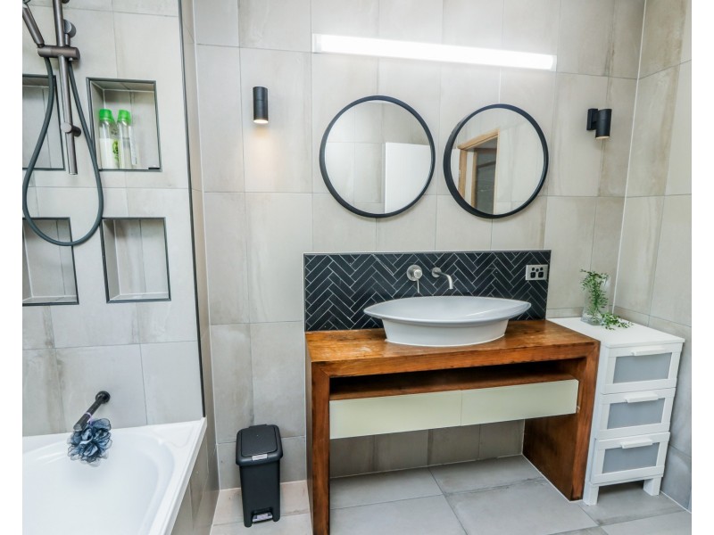 21 Beach Houses Rd, Agnes Water QLD 4677