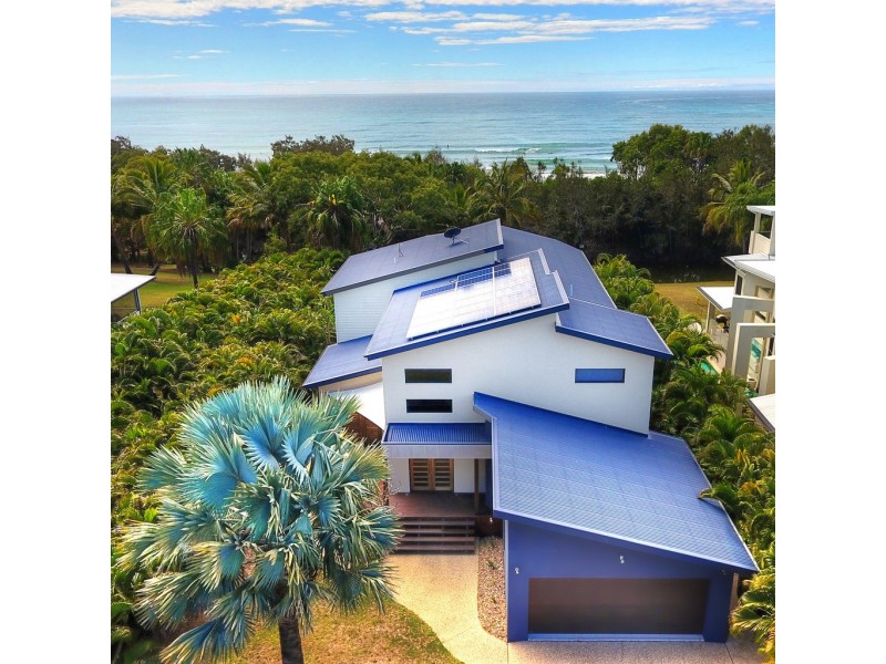 30 Beach houses, Agnes Water QLD 4677
