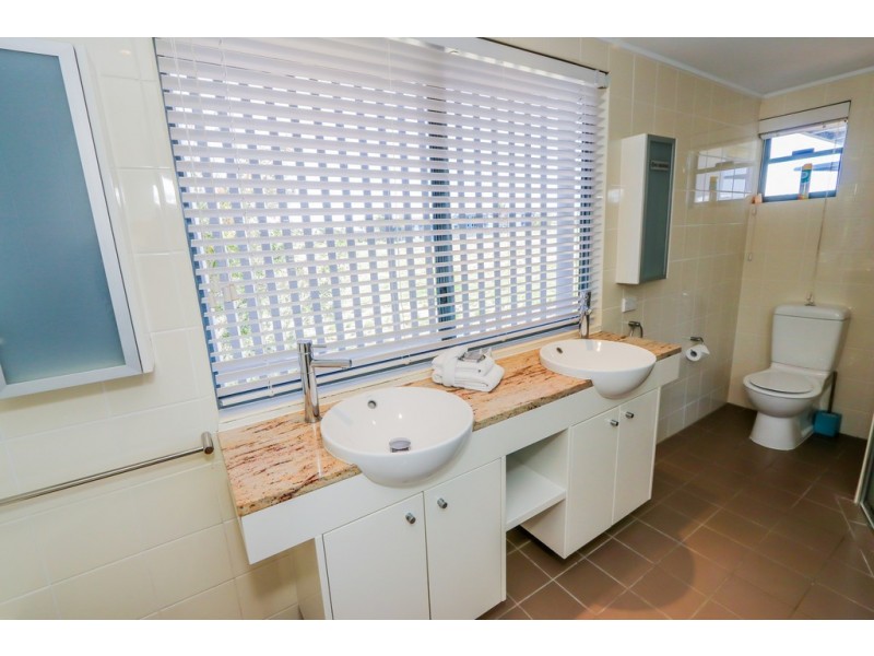 409 Beaches Village Circuit, Agnes Water QLD 4677