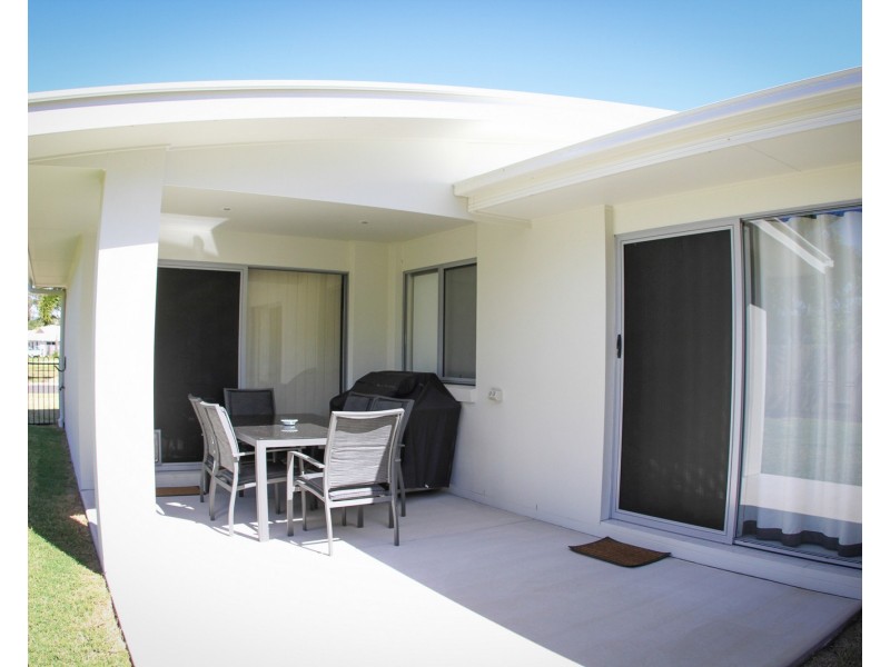 5 Waterfront  Drive, Agnes Water QLD 4677