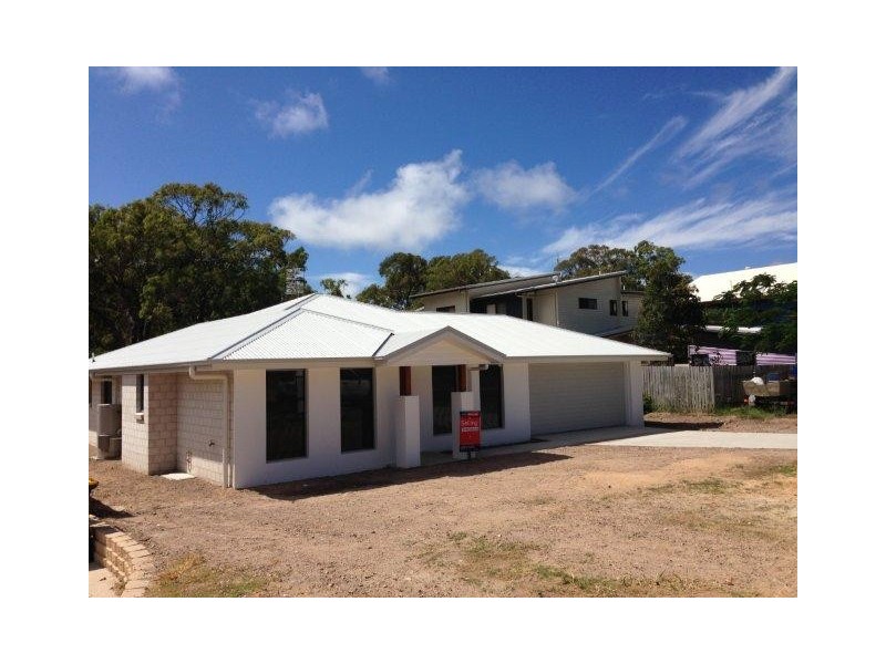 20 Discovery Drive, Agnes Water QLD 4677