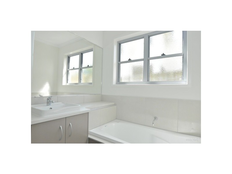 5 Waterfront Drive, Agnes Water QLD 4677