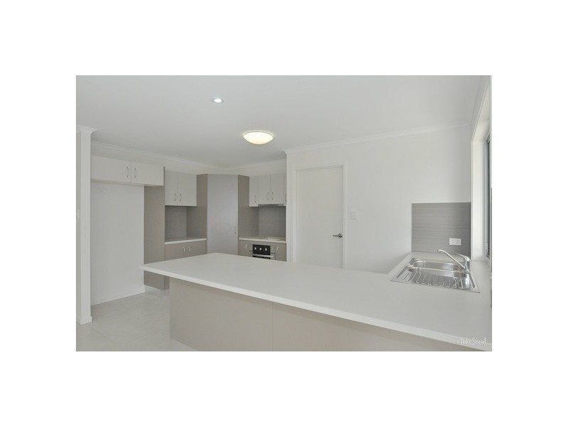 5 Waterfront Drive, Agnes Water QLD 4677