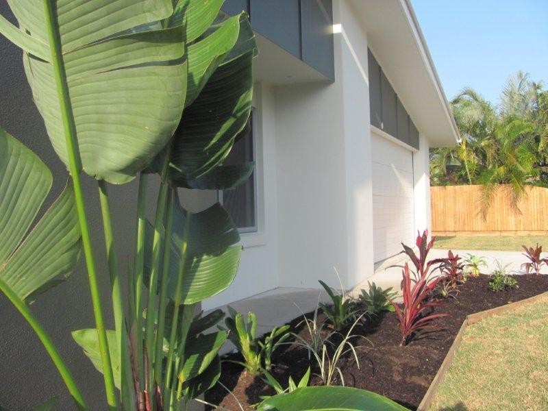 5 Waterfront Drive, Agnes Water QLD 4677