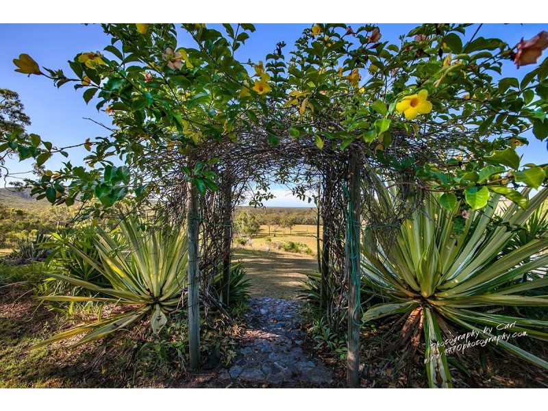 380 Baldaw Road, Captain Creek QLD 4677