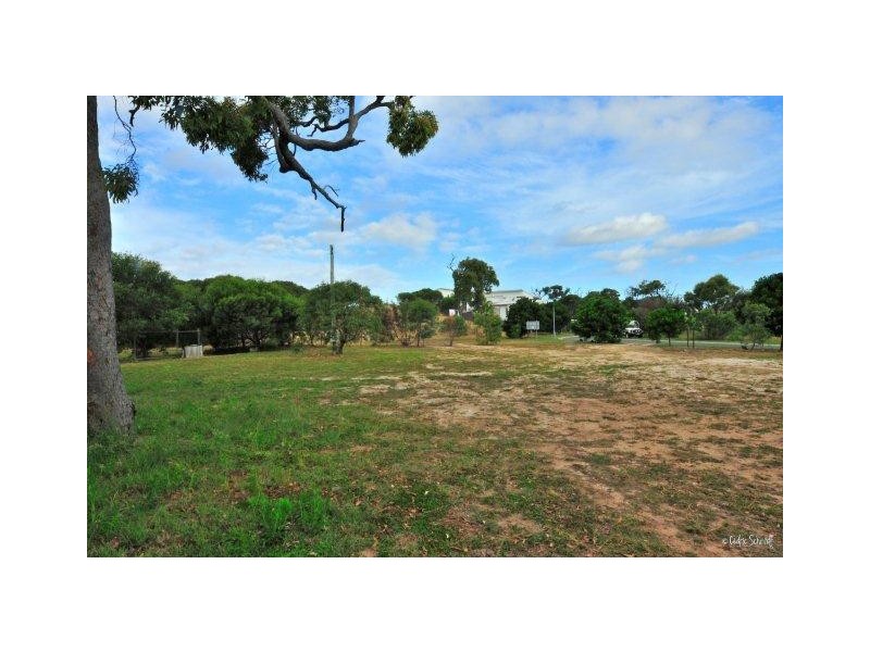 1 Beaches Village Circuit, Agnes Water QLD 4677