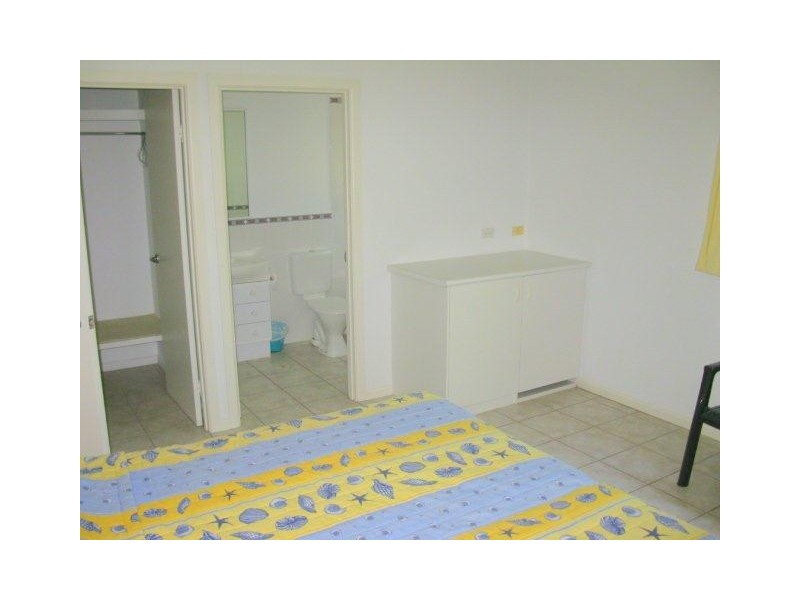 8/40 Captain Cook Drive, Agnes Water QLD 4677