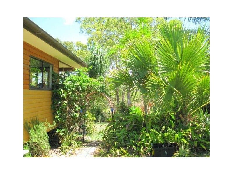 83 Whyte Cres, Agnes Water QLD 4677