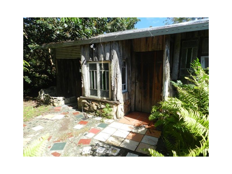 184 Murphy Road, Captain Creek QLD 4677