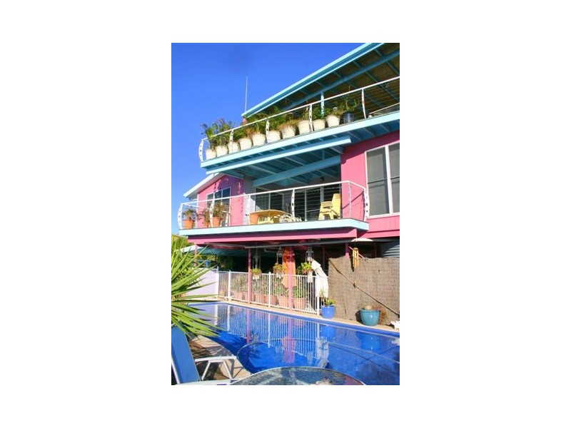 51 Captain Cook Dr, Agnes Water QLD 4677