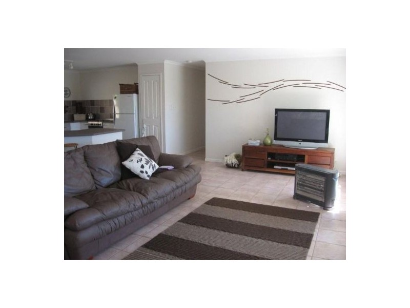 1 Palm Crt, Agnes Water QLD 4677