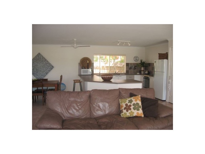 1 Palm Crt, Agnes Water QLD 4677