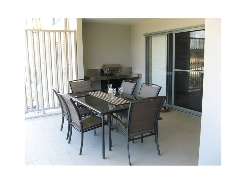 0/119 Beaches Village Cct, Agnes Water QLD 4677
