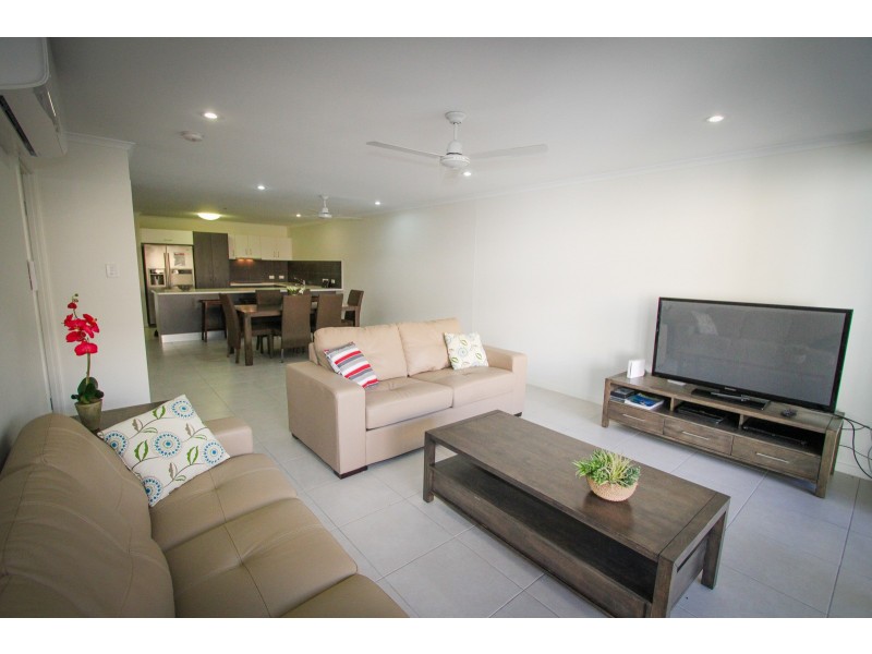 1/6 Springs Rd, Agnes Water QLD 4677