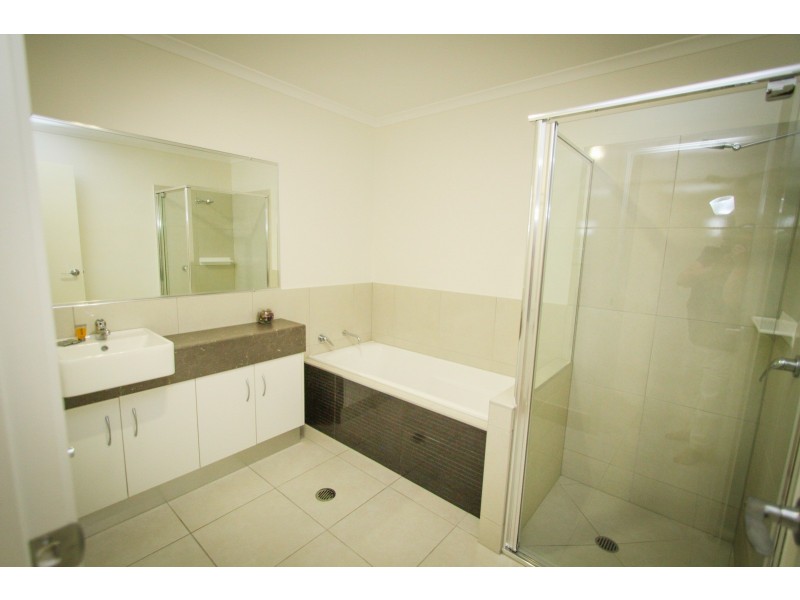 1/6 Springs Rd, Agnes Water QLD 4677