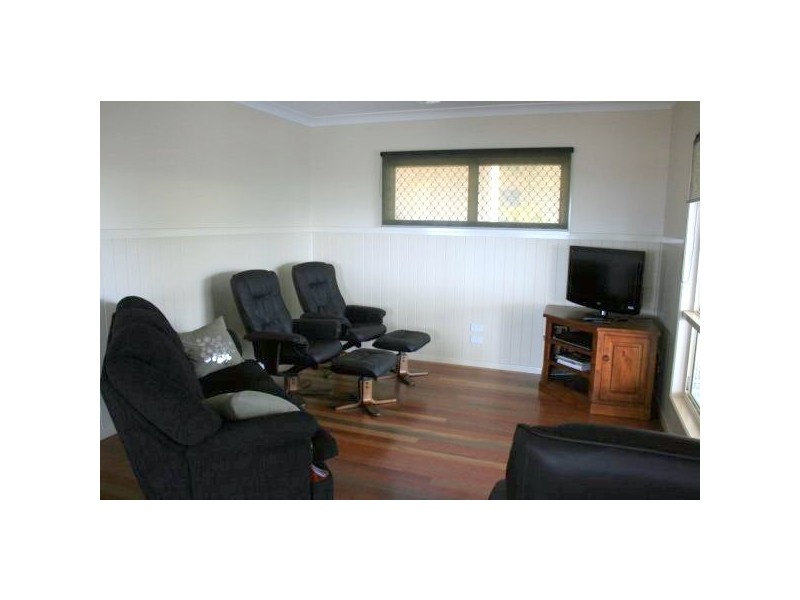 15 Woodrow Dr, Agnes Water QLD 4677