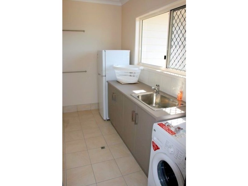 15 Woodrow Dr, Agnes Water QLD 4677