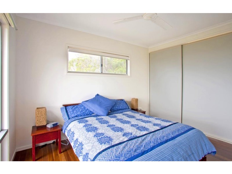 6 Goldsands Crt, Agnes Water QLD 4677