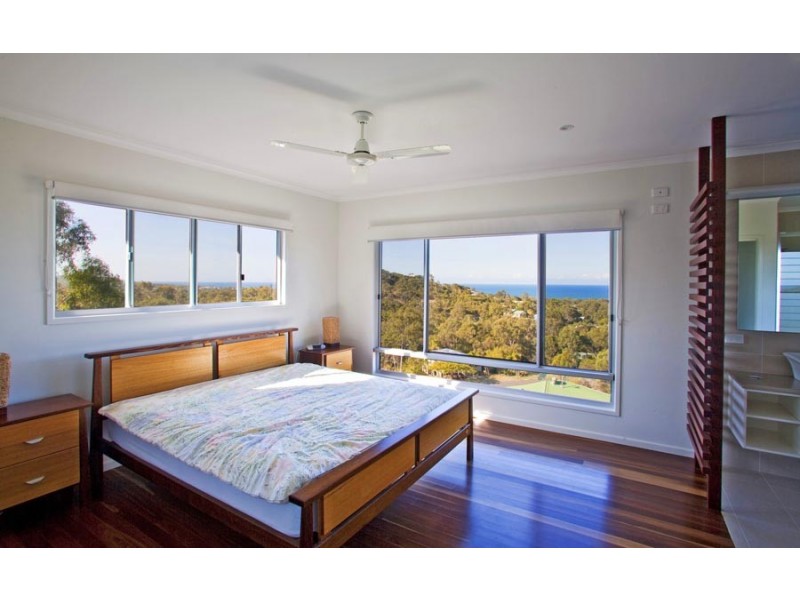 6 Goldsands Crt, Agnes Water QLD 4677