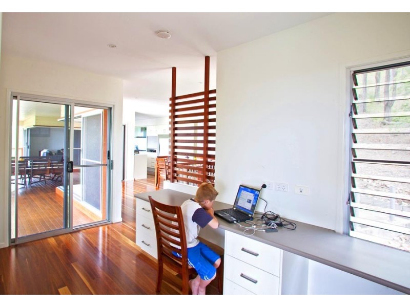 6 Goldsands Crt, Agnes Water QLD 4677