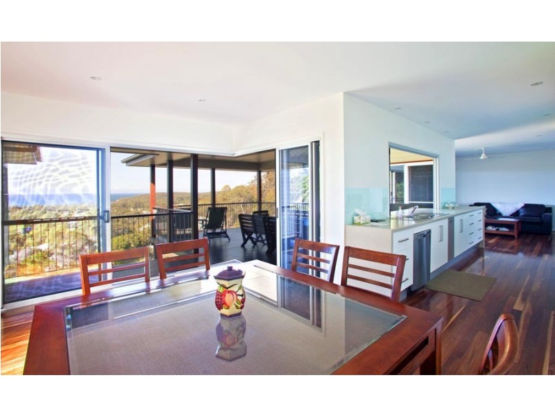 6 Goldsands Crt, Agnes Water QLD 4677