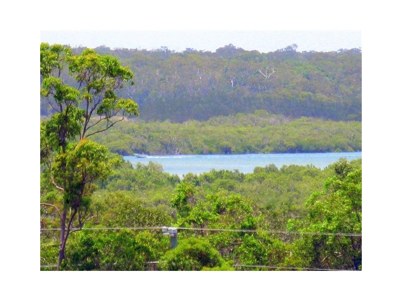 159 Masthead Dr, Agnes Water QLD 4677