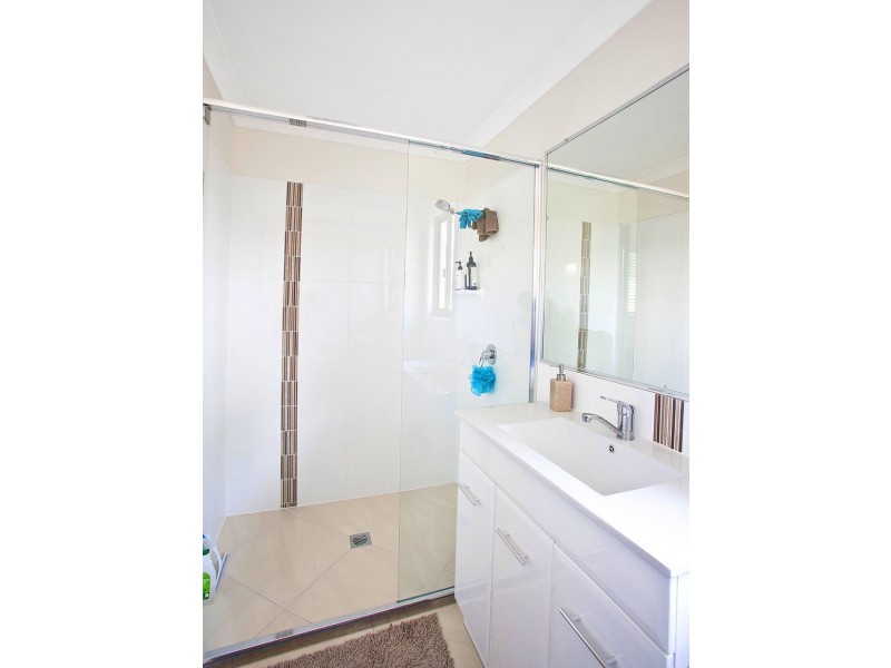 16 Waterfront Drive, Agnes Water QLD 4677