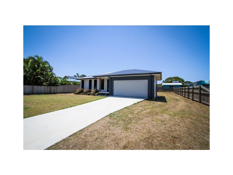 9 Waterfront Drive, Agnes Water QLD 4677