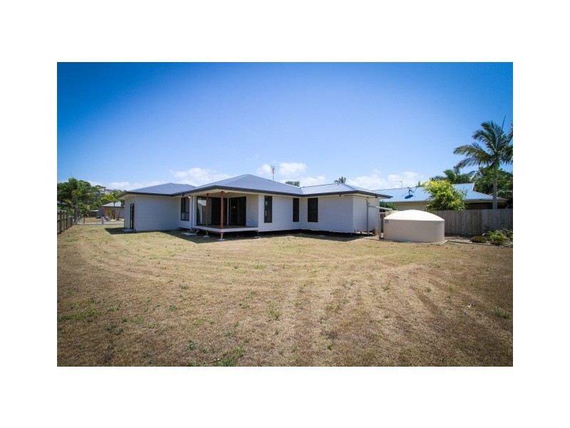 9 Waterfront Drive, Agnes Water QLD 4677