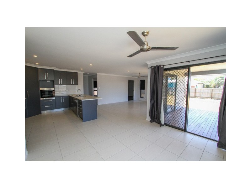 9 Waterfront Drive, Agnes Water QLD 4677