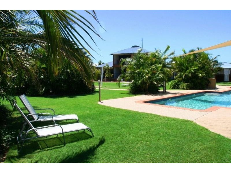 Unit 17 Beaches Village Circuit, Agnes Water QLD 4677