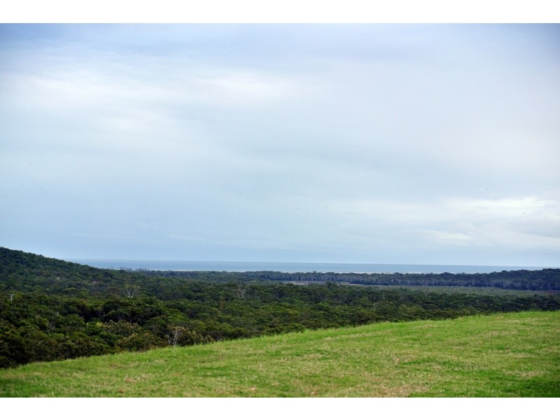 90 Seaspray Drive, Agnes Water QLD 4677