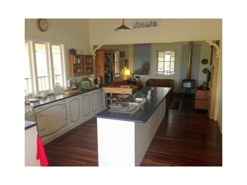 297 Cross Rd, Euleilah QLD 4674