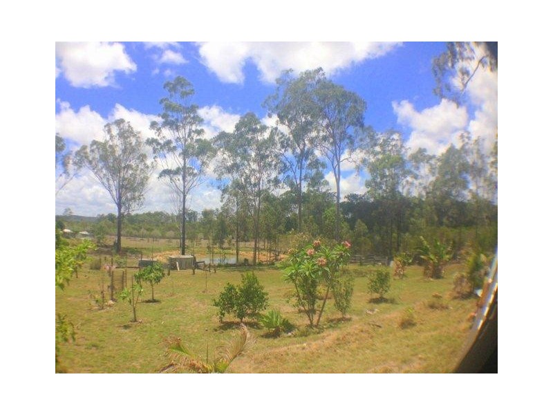 297 Cross Rd, Euleilah QLD 4674
