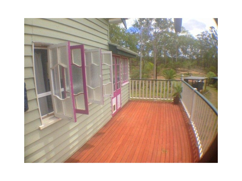 297 Cross Rd, Euleilah QLD 4674