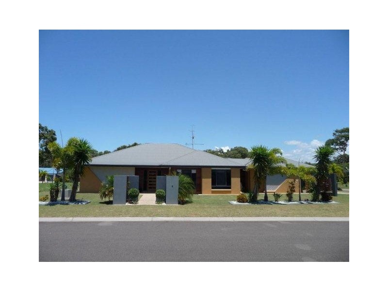 6 Waterfront Dr, Agnes Water QLD 4677