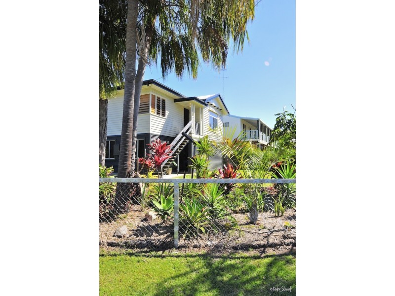 1 Cabbage Palm Dr, Agnes Water QLD 4677