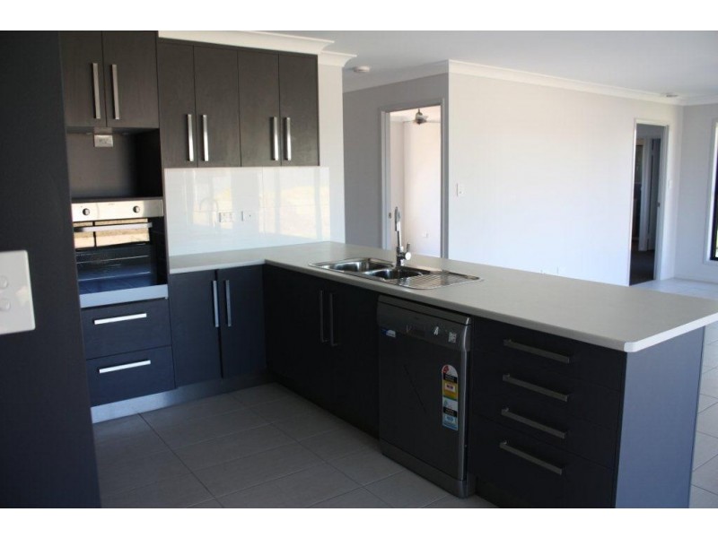 9 Waterfront Drive, Agnes Water QLD 4677