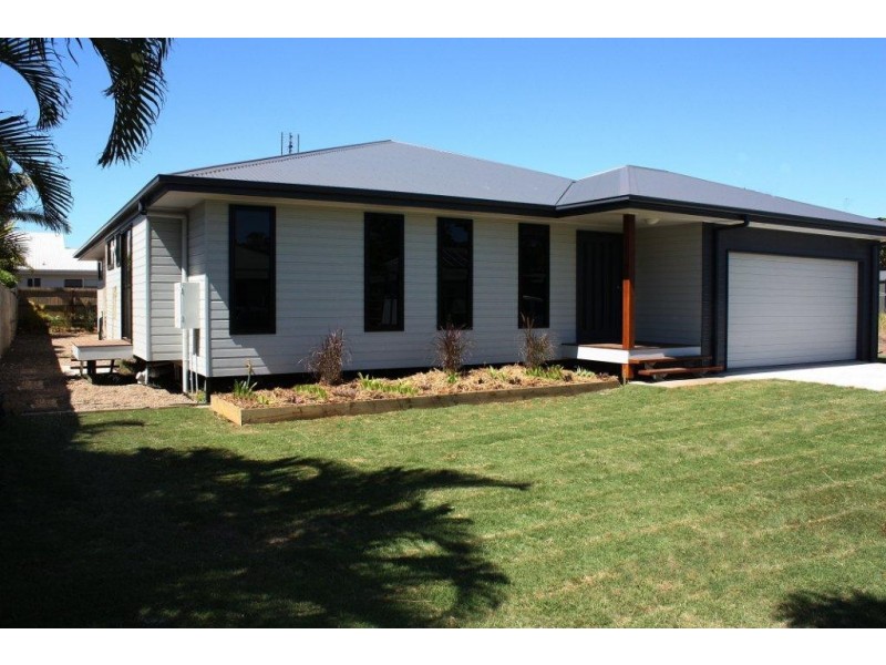 9 Waterfront Drive, Agnes Water QLD 4677