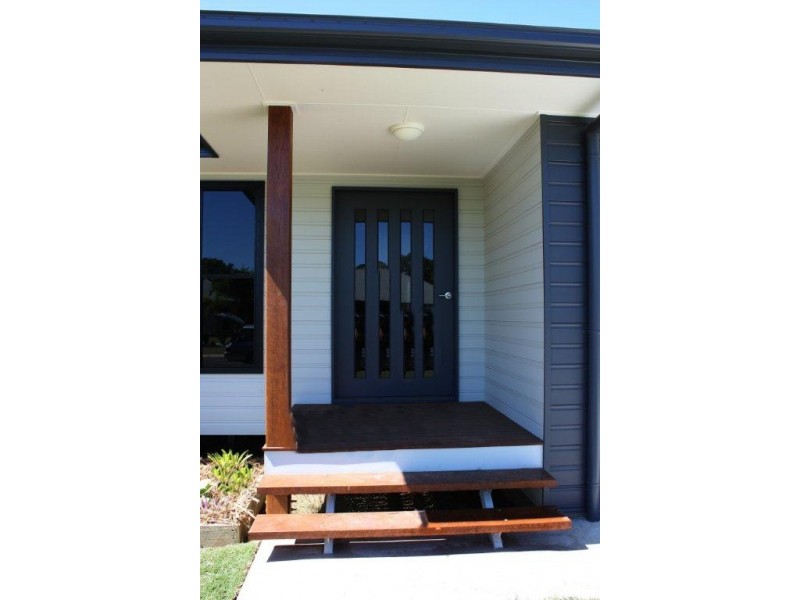 9 Waterfront Drive, Agnes Water QLD 4677