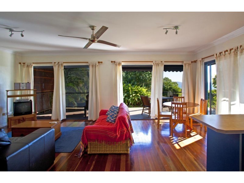 8 Endeavour Street, Seventeen Seventy QLD 4677