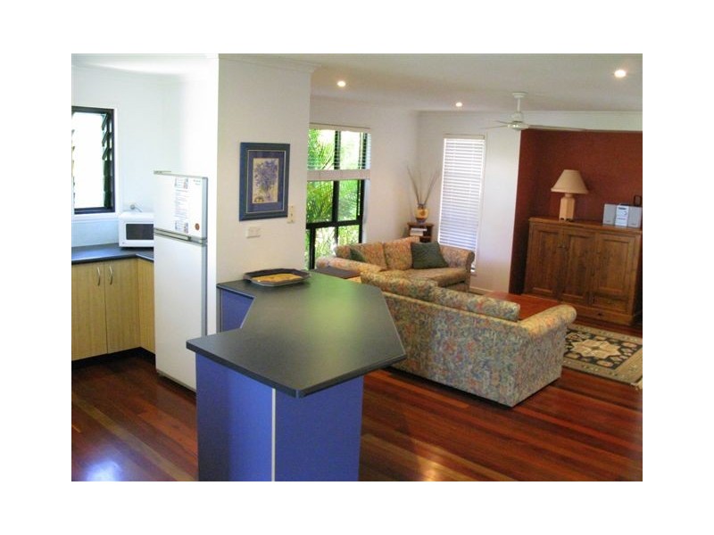 2/5 Gibbons Court, Agnes Water QLD 4677