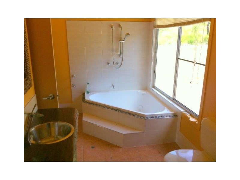 512 Murphy Rd, Captain Creek QLD 4677